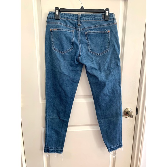 3/$15 Celebrity Pink Embellished Distressed Jeans in Plain Jane Medium Wash - Picture 6 of 9